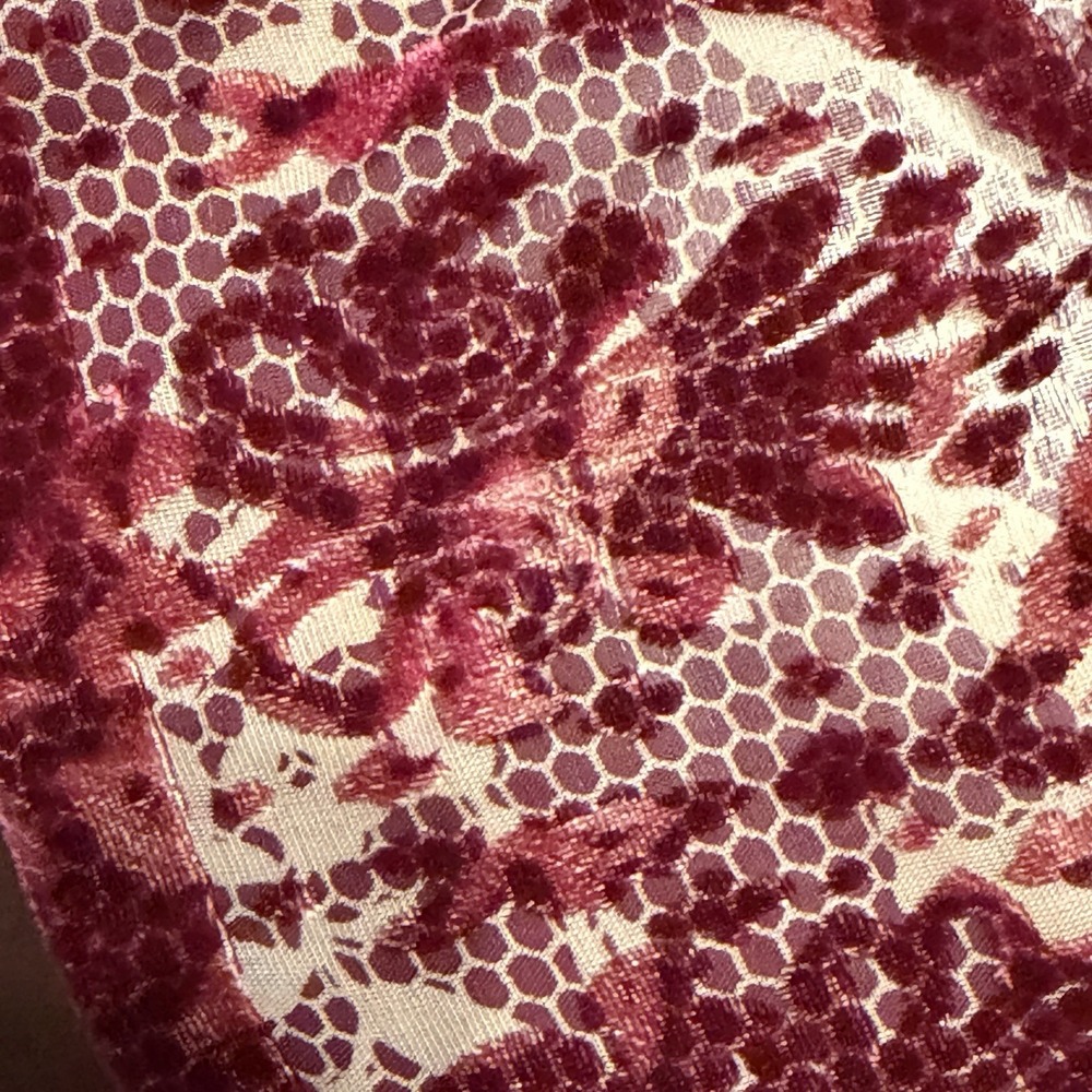 Reversible Floral scarf Burgundy/Beige Viscose Nylon Dry Clean Only - Picture 12 of 12
